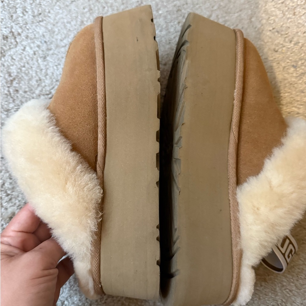 UGG Tan and Cream Shearling Mules 8 - Picture 5 of 6